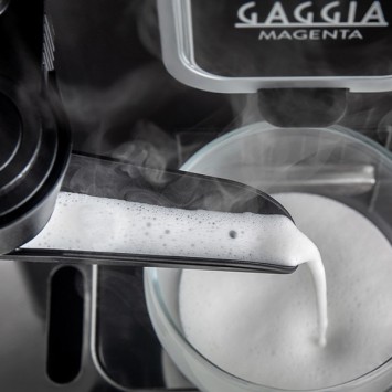 Machine à café automatique MAGENTA MILK RI8701/01 GAGGIA (4 x 250g de café offerts)