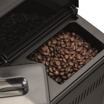 CaféRomatica NICR 820 NIVONA + 2 KG de café OFFERTS