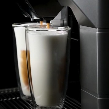 Machine à café professionnelle automatique Saeco Magic M2 -9J0400 + 4 kg Café offerts