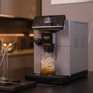 Machine à café automatique MAGENTA PRESTIGE OVER ICE GAGGIA EG6603/40 + 2 Kg de café OFFERTS