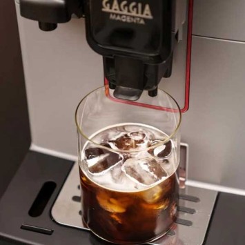 Machine à café automatique MAGENTA PRESTIGE OVER ICE GAGGIA EG6603/40 + 2 Kg de café OFFERTS