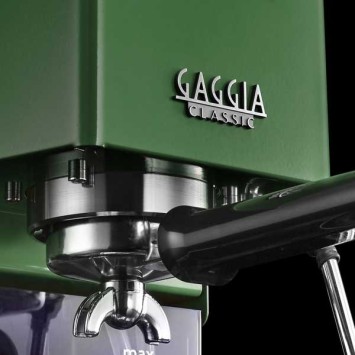 Machine à café espresso CLASSIC E24 JUNGLE GREEN GAGGIA RI9481/17 + 1 Kg de café moulu OFFERT