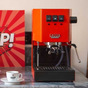 Macchina da caffè espresso classico classico e24 aragosta rossa gaggia ri9481/19 + 1 kg di caffè macinato offerto