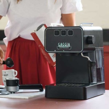 Macchina da caffè espresso evoluzione in pietra nera gaggia eg2115/01 + 1 kg di caffè offerto