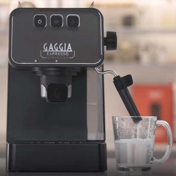 Macchina da caffè espresso evoluzione in pietra nera gaggia eg2115/01 + 1 kg di caffè offerto