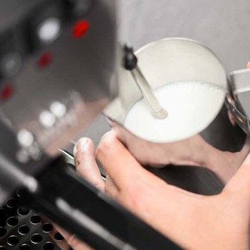 Espresso Classic E24 Inox Coffee Machine RI9481/11 + 1 kg of ground coffee offered