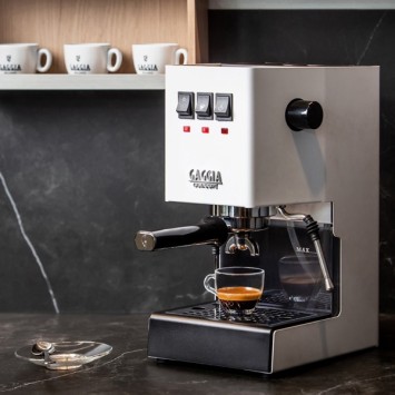 Machine à café espresso CLASSIC E24 POLAR WHITE GAGGIA RI9481/13 (4 x 250g de café offerts)