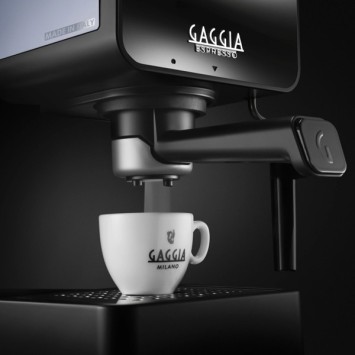 Machine à café ESPRESSO DELUXE STORM GREY GAGGIA EG2111/64 (4 x 250g de café offerts)